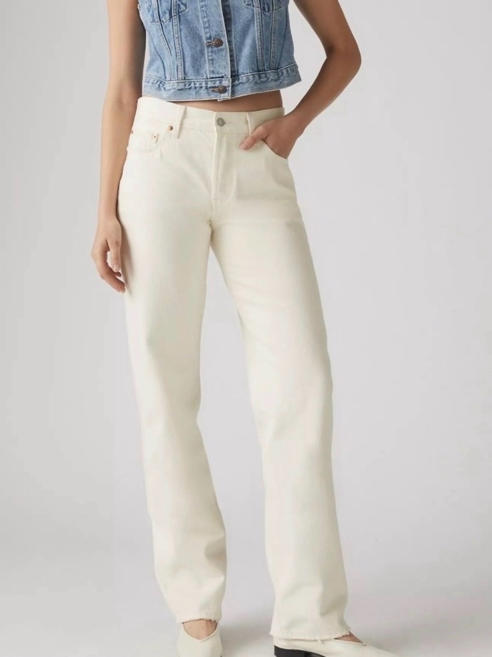 Levi 501 90s 26/32 Women’s Jeans in Ecru 10% Cotton Button Fly